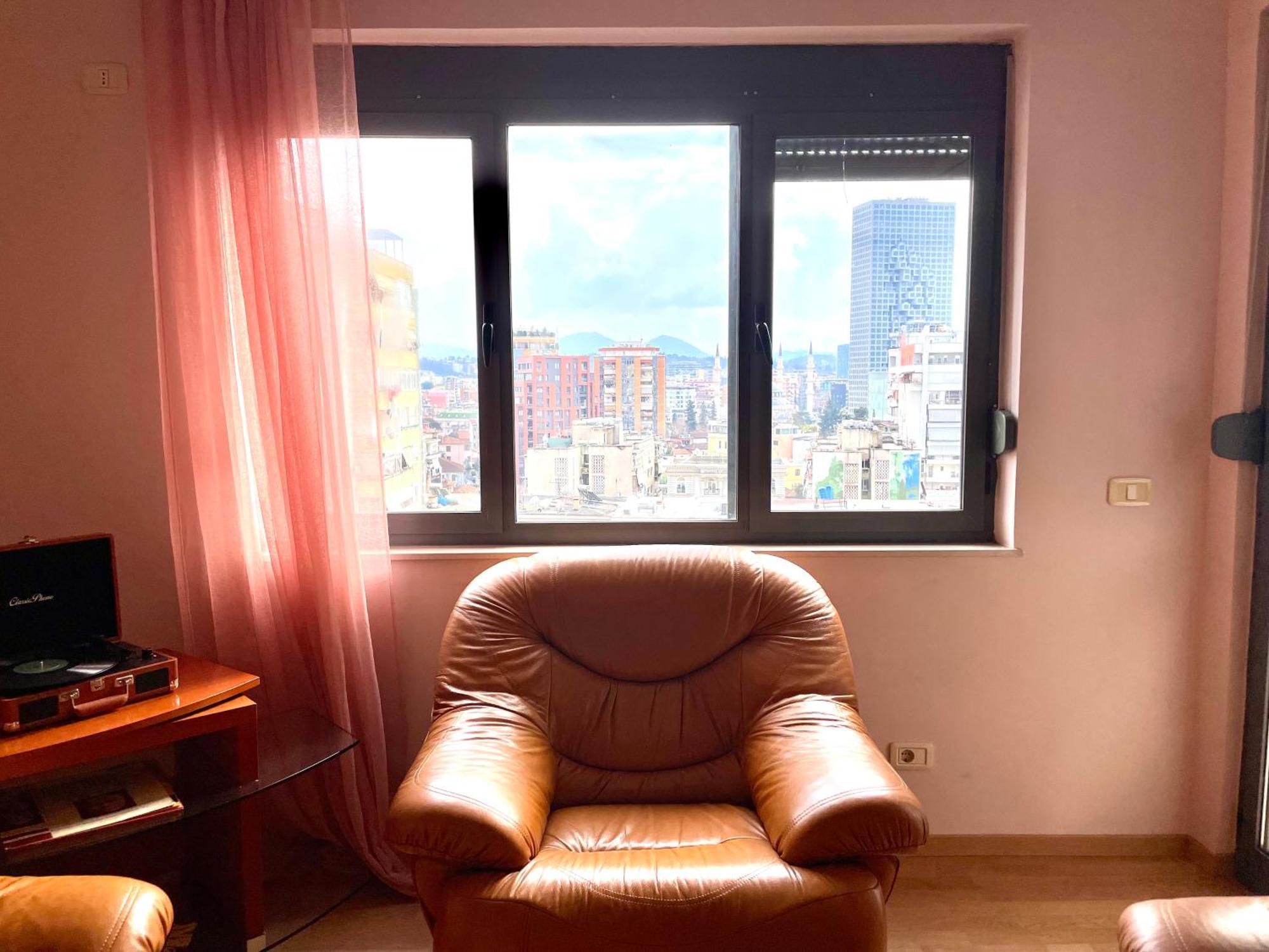 Ferienwohnung Easy Peasy - 9Th Floor View Downtown Tirana Exterior foto